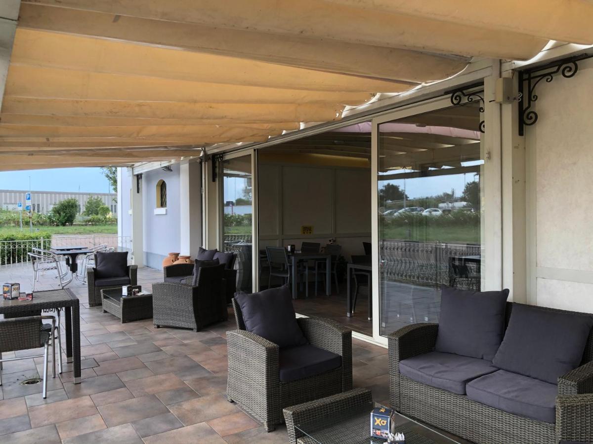 Il Borgo Ξενοδοχείο Μόντενα Εξωτερικό φωτογραφία