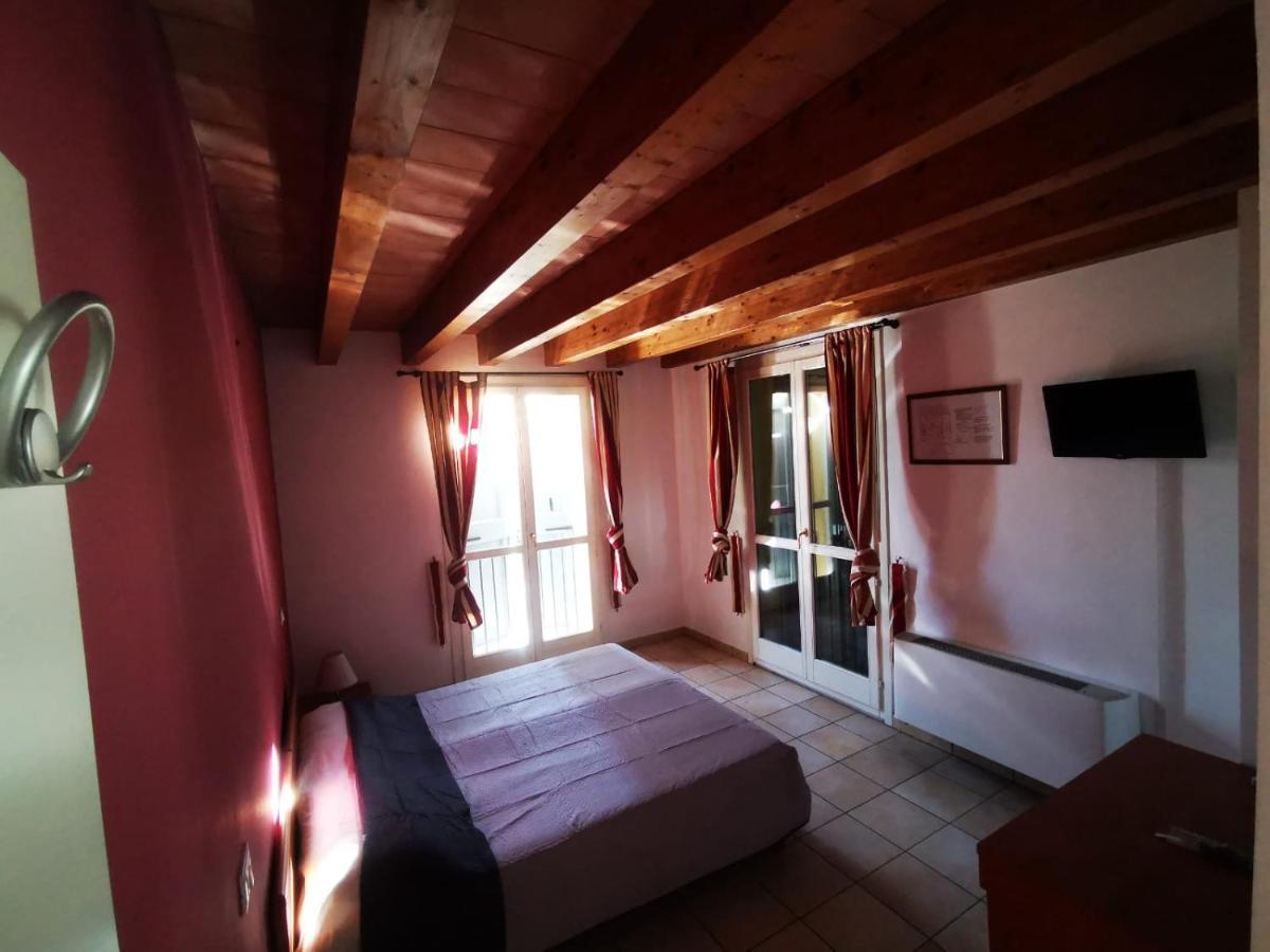 Il Borgo Ξενοδοχείο Μόντενα Εξωτερικό φωτογραφία