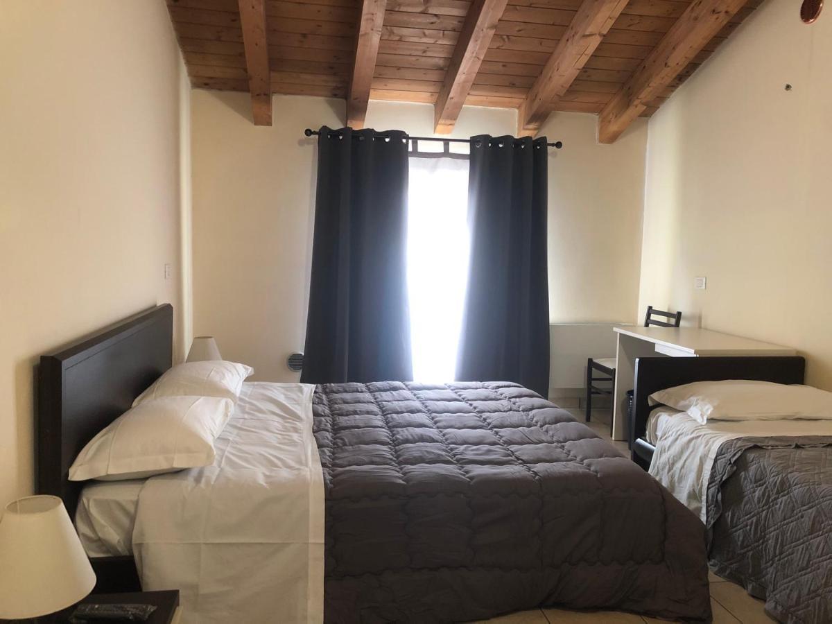 Il Borgo Ξενοδοχείο Μόντενα Εξωτερικό φωτογραφία